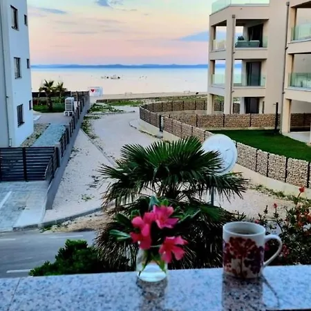 Aparthotel Villa *